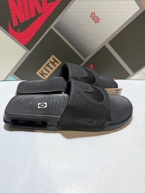 Men's Nike Air Max Cirro Slide Sandals Black/Black/Black DC1460-007 Men’s Size 8